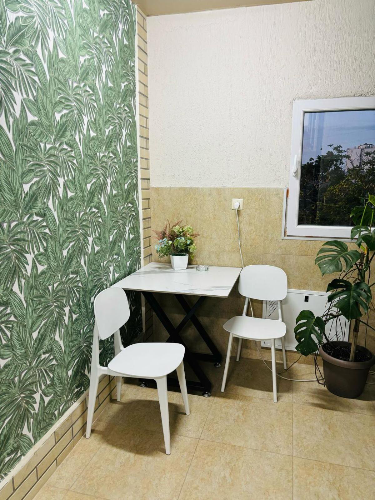 Nikas Guest House Batumi Exterior foto