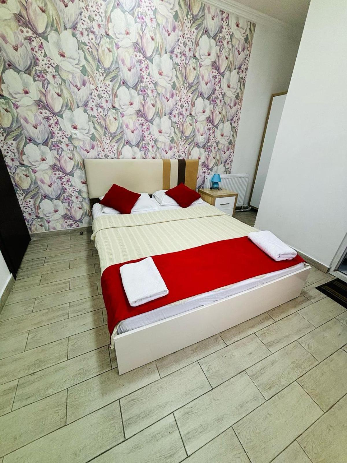 Nikas Guest House Batumi Exterior foto