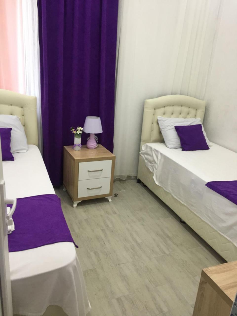 Nikas Guest House Batumi Exterior foto